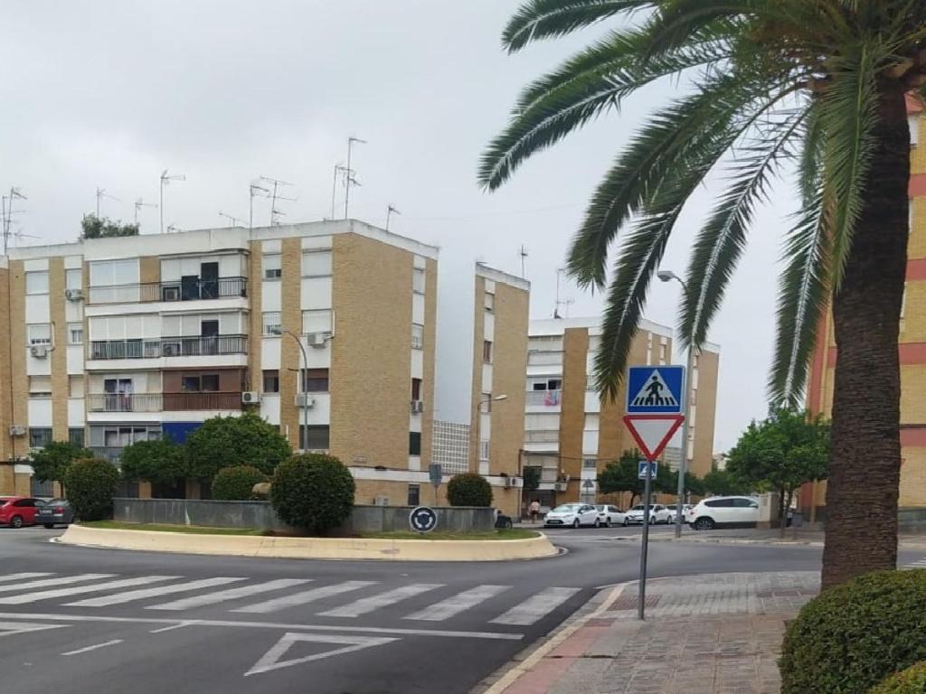 PISO EN VENTA EN DOS HERMANAS