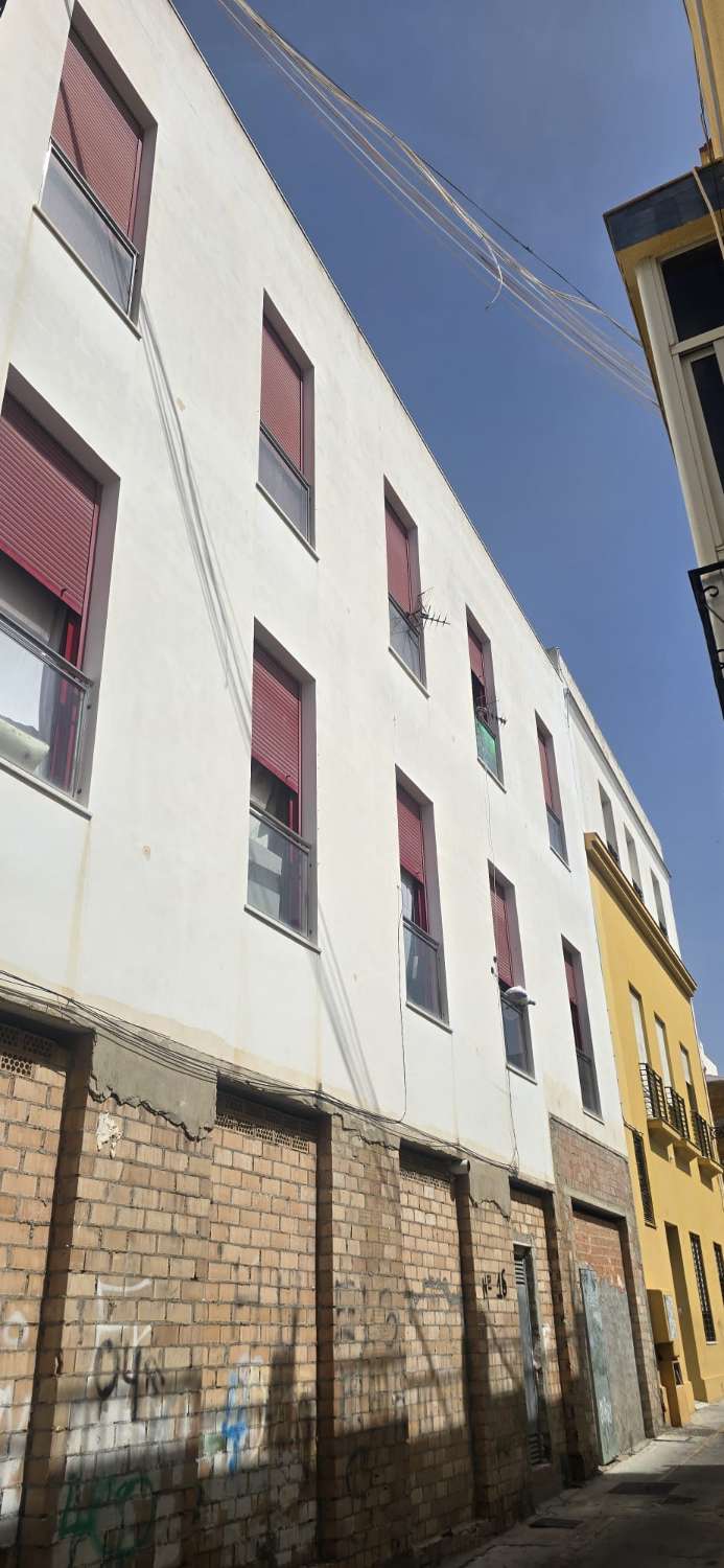 BUILDING FOR SALE, CONSTRUCTION STOPPED