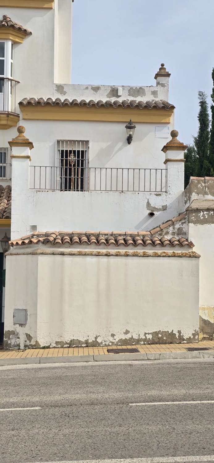 CHALET EN VENTA EN MARTIN MIGUEL