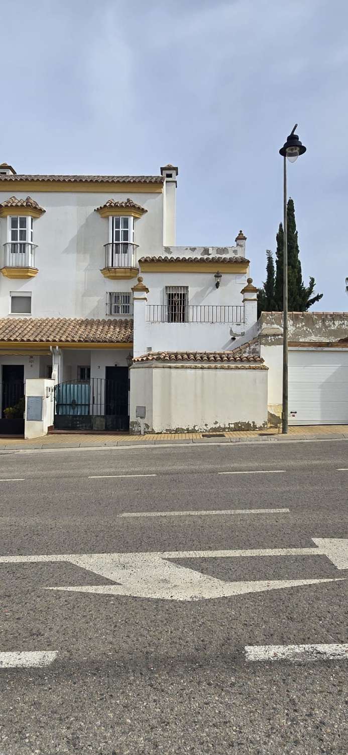 CHALET EN VENTA EN MARTIN MIGUEL