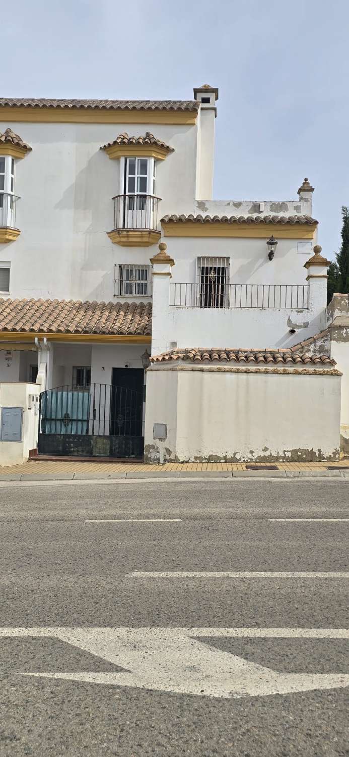 CHALET EN VENTA EN MARTIN MIGUEL