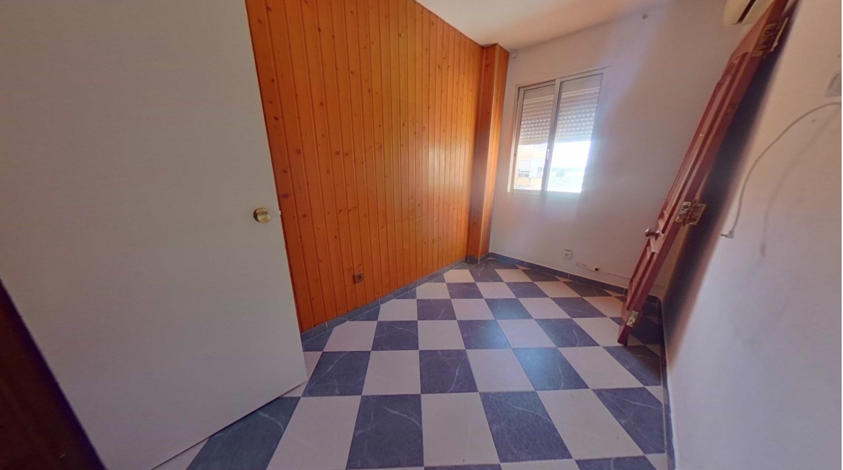 宽敞明亮的公寓。即将入住。