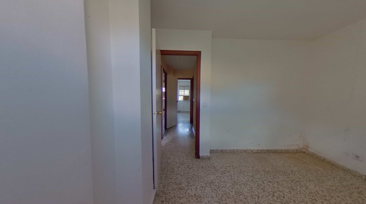 宽敞明亮的公寓。即将入住。