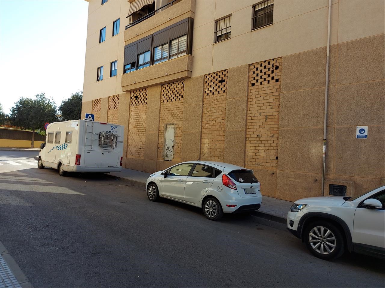 Raw premises for sale - East La Canaleja