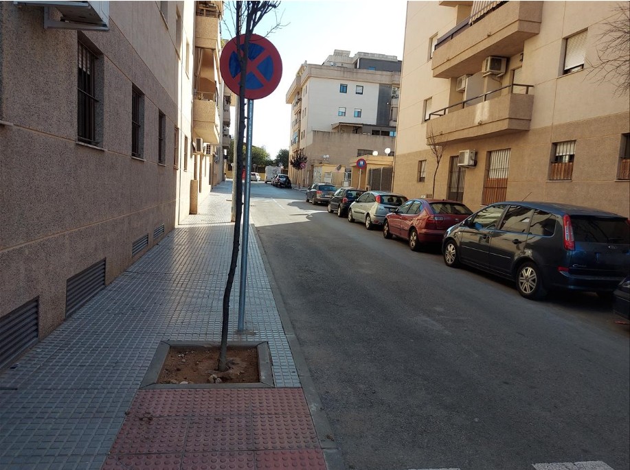 Raw premises for sale - East La Canaleja