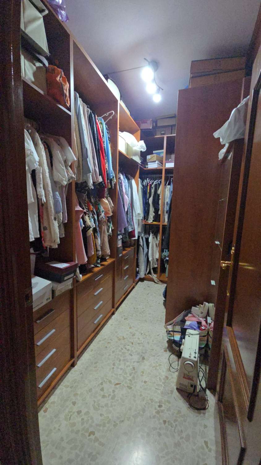 Villa indipendente in vendita - zona Avenida de la Marina