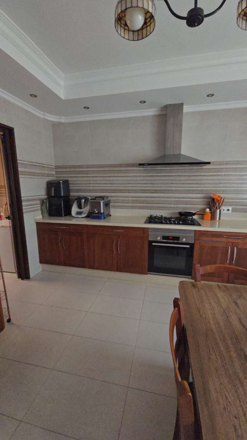 Villa indipendente in vendita - zona Avenida de la Marina