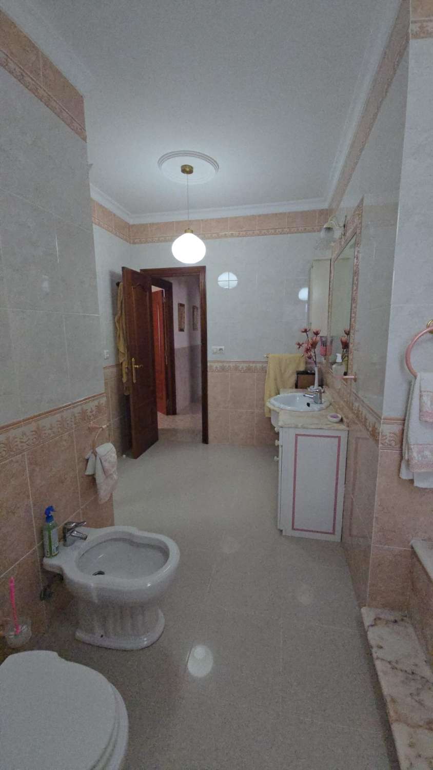 Villa indipendente in vendita - zona Avenida de la Marina