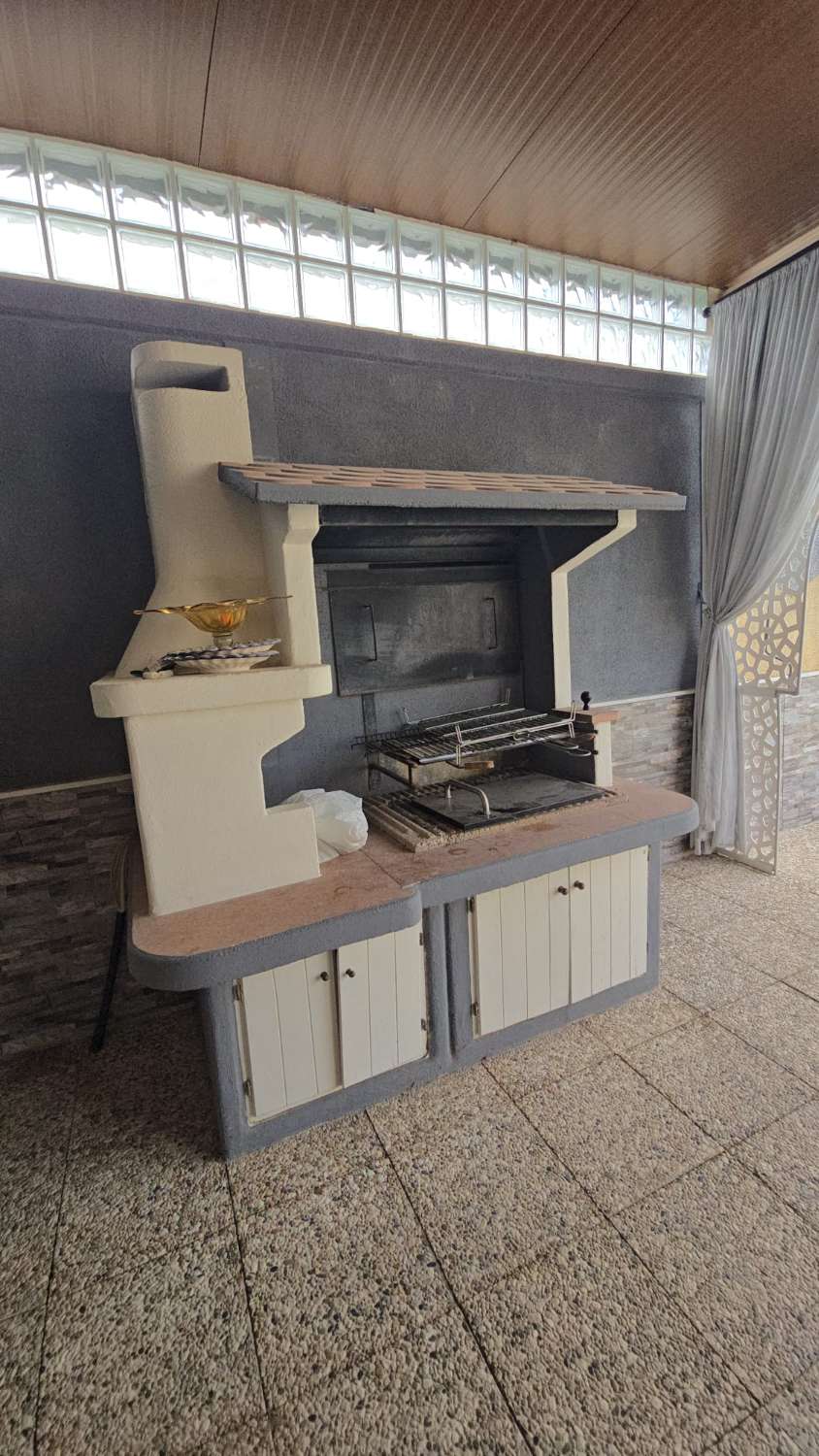 Villa indipendente in vendita - zona Avenida de la Marina