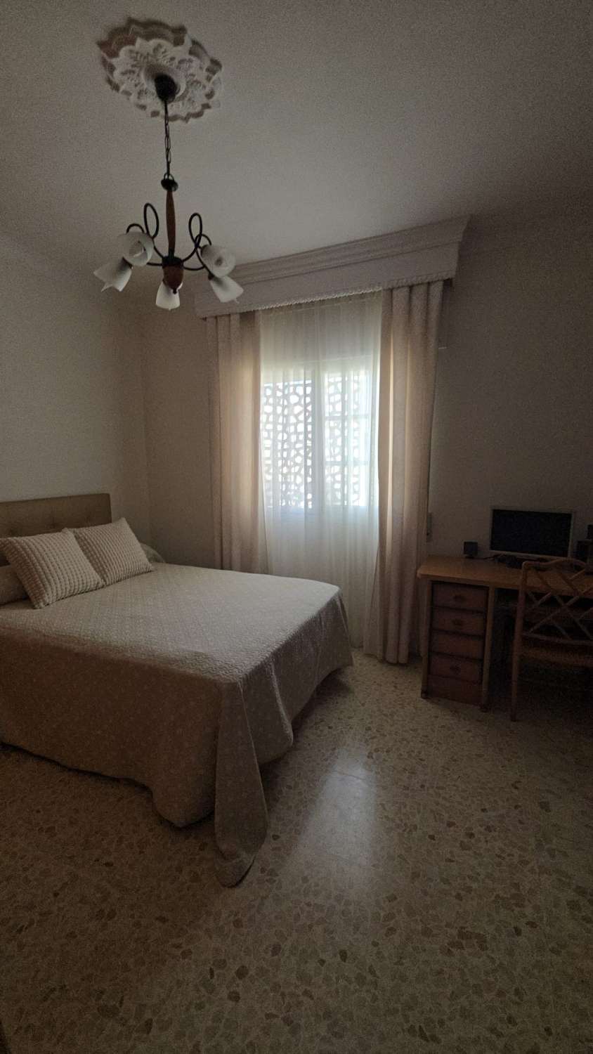 Villa indipendente in vendita - zona Avenida de la Marina