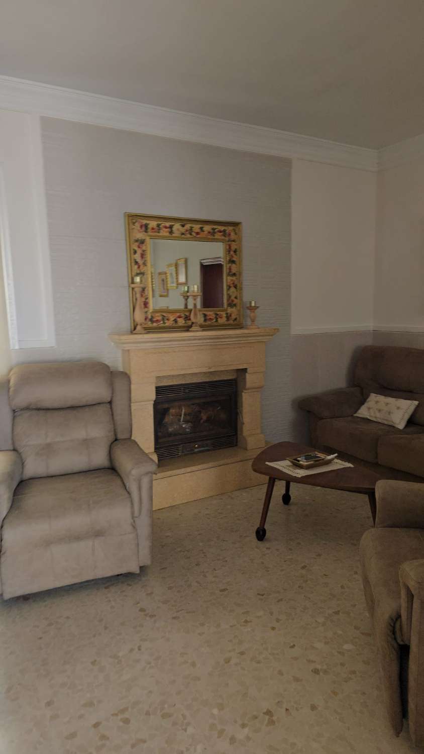 Villa indipendente in vendita - zona Avenida de la Marina