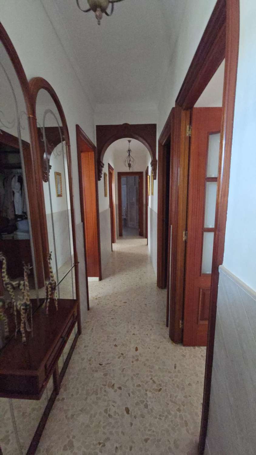 Villa indipendente in vendita - zona Avenida de la Marina