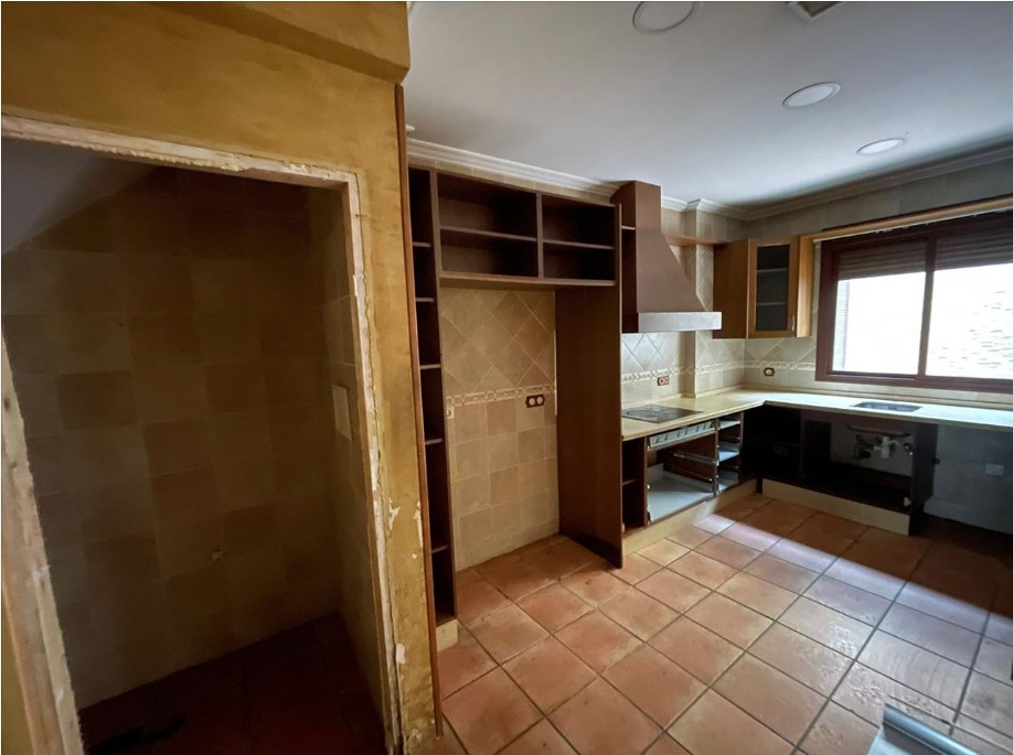 三层半独立式住宅