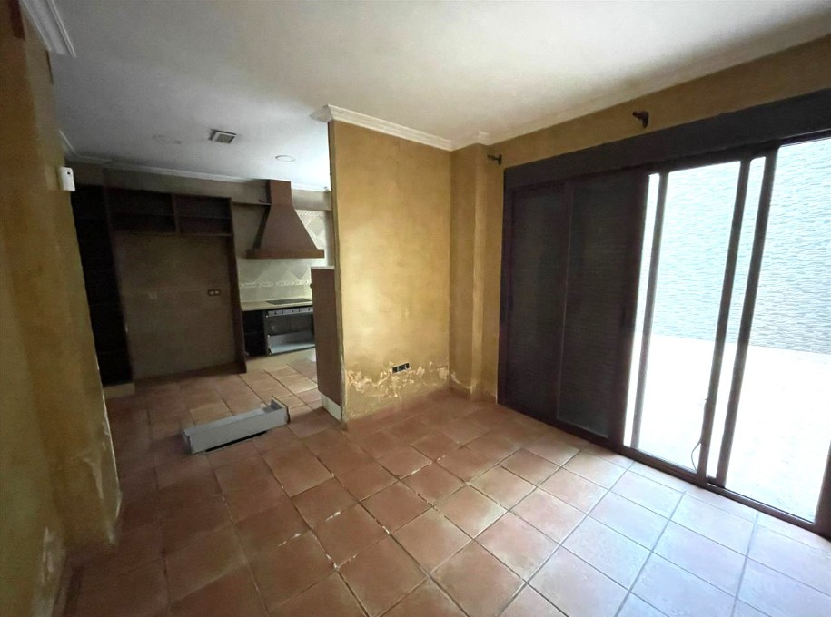 三层半独立式住宅