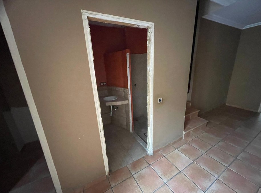 三层半独立式住宅