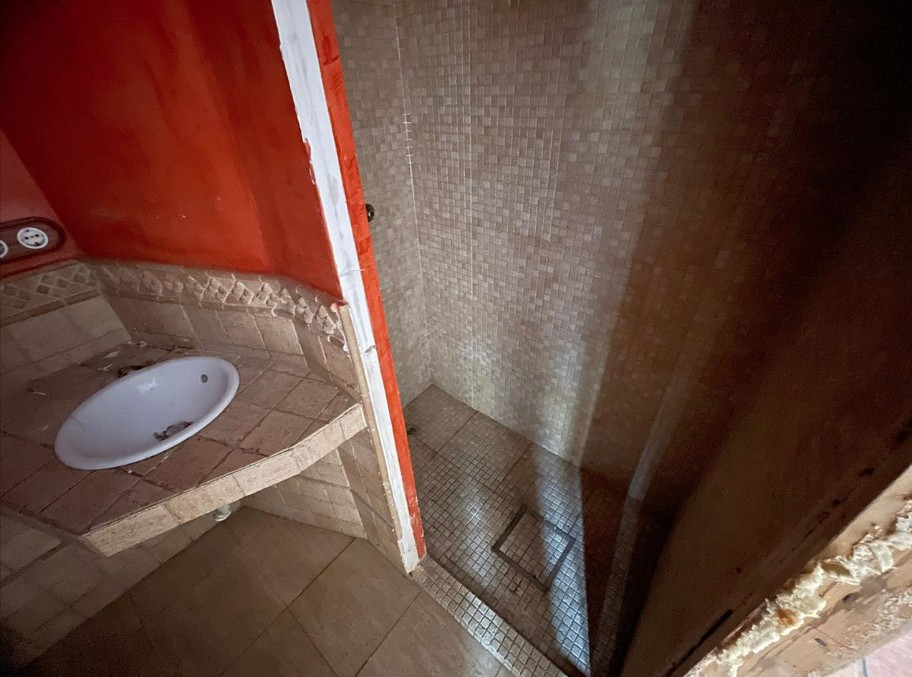 三层半独立式住宅