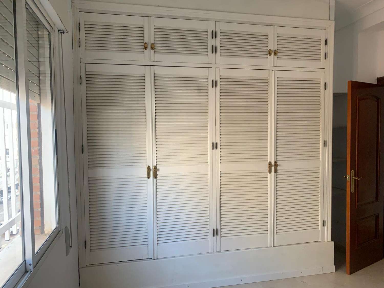 APARTMENT FOR SALE IN THE REMEDIOS AREA