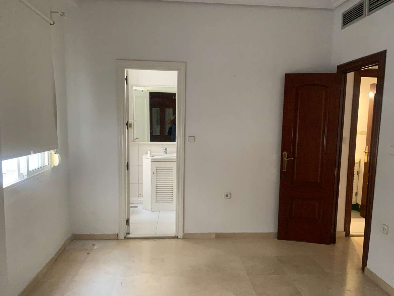 APARTMENT FOR SALE IN THE REMEDIOS AREA