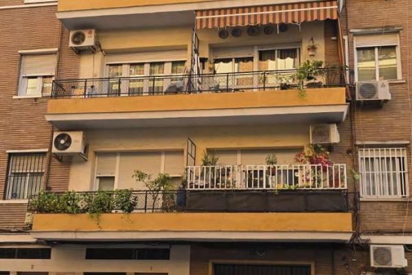 Piso en venta en Los Remedios (Sevilla)