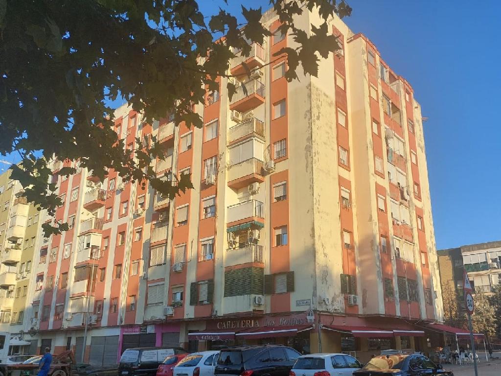 PISO EN VENTA DOS HERMANAS