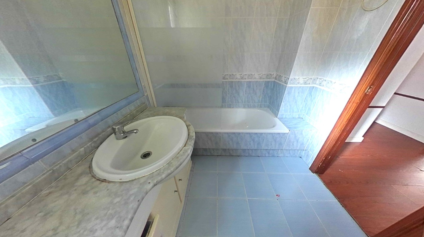 PISO EN UTRERA ADJUDICACION DIRECTA