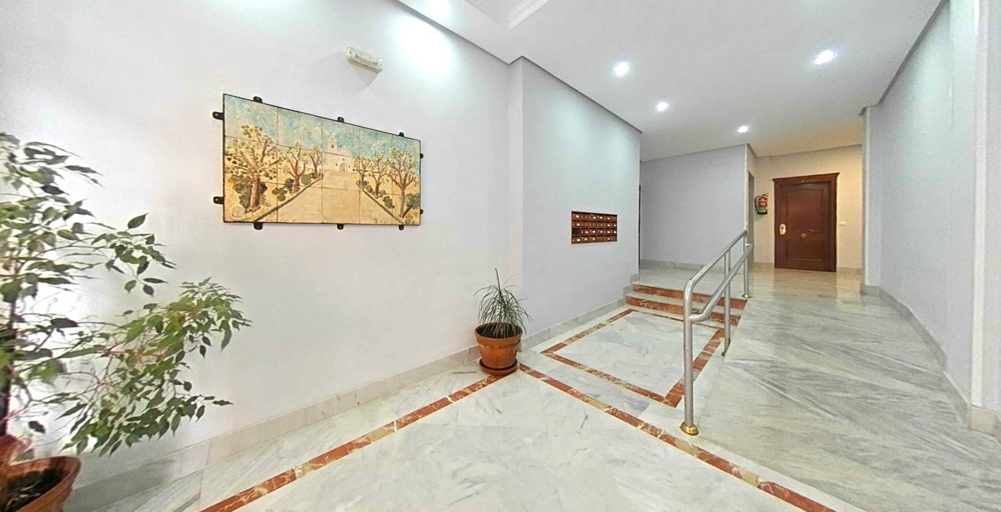 PISO EN UTRERA ADJUDICACION DIRECTA