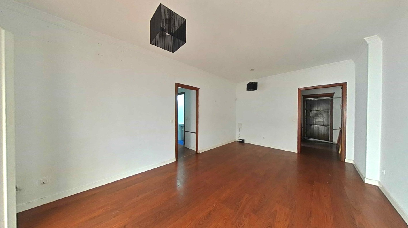 PISO EN UTRERA ADJUDICACION DIRECTA