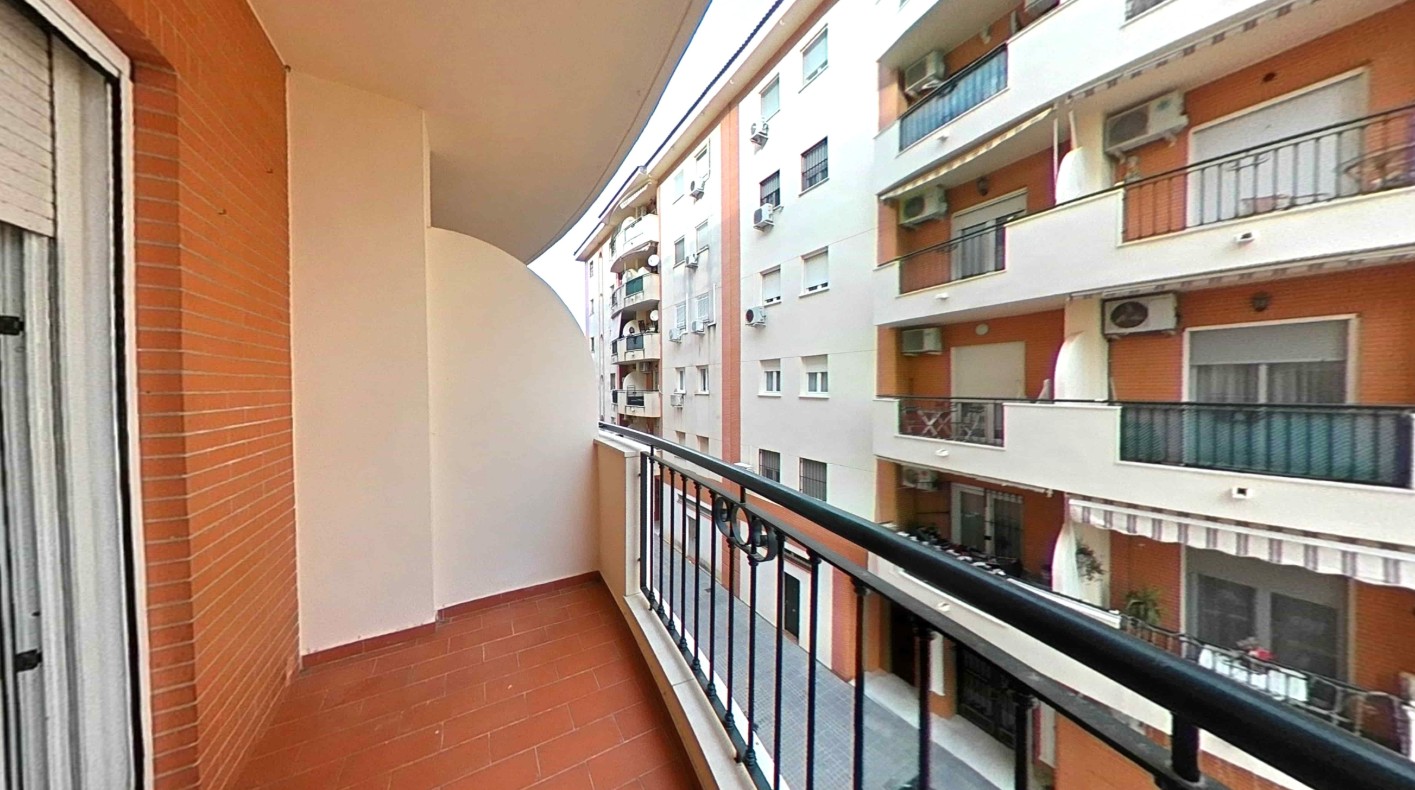 PISO EN UTRERA ADJUDICACION DIRECTA