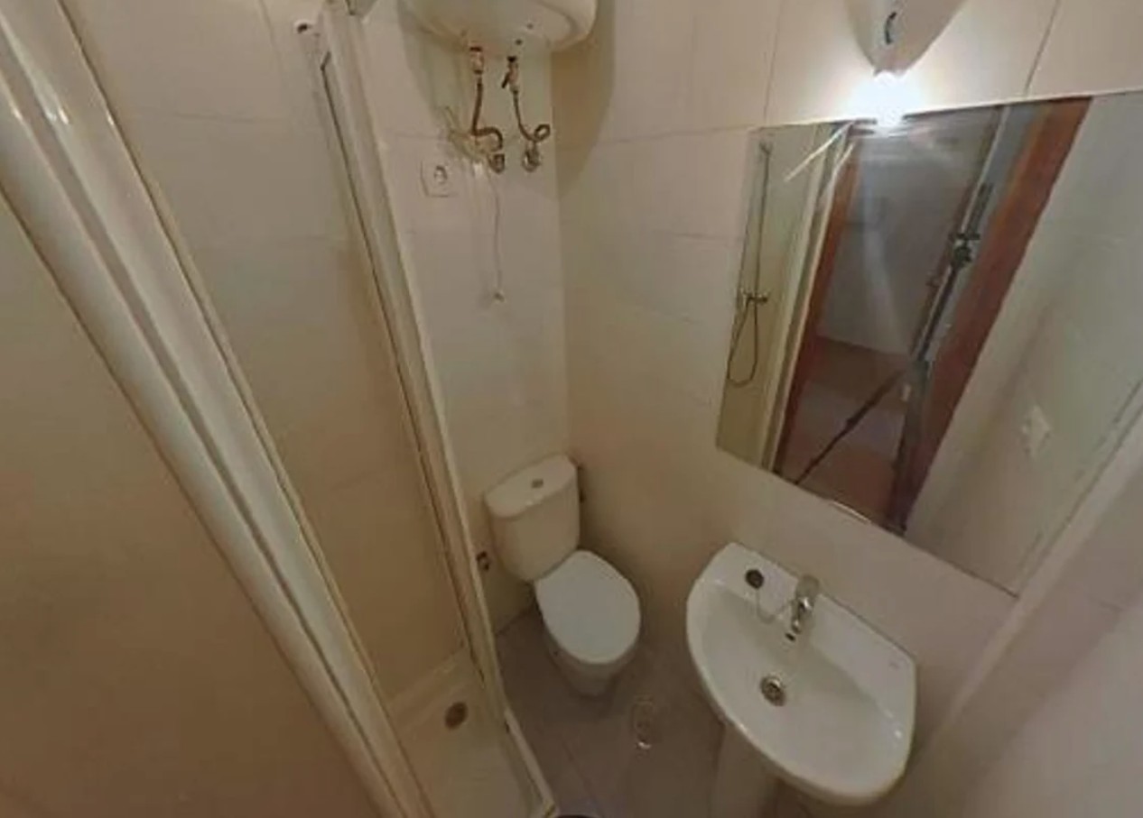 LOCAL CONVERTIDO EN APARTAMENTO