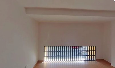 LOCAL CONVERTIDO EN APARTAMENTO