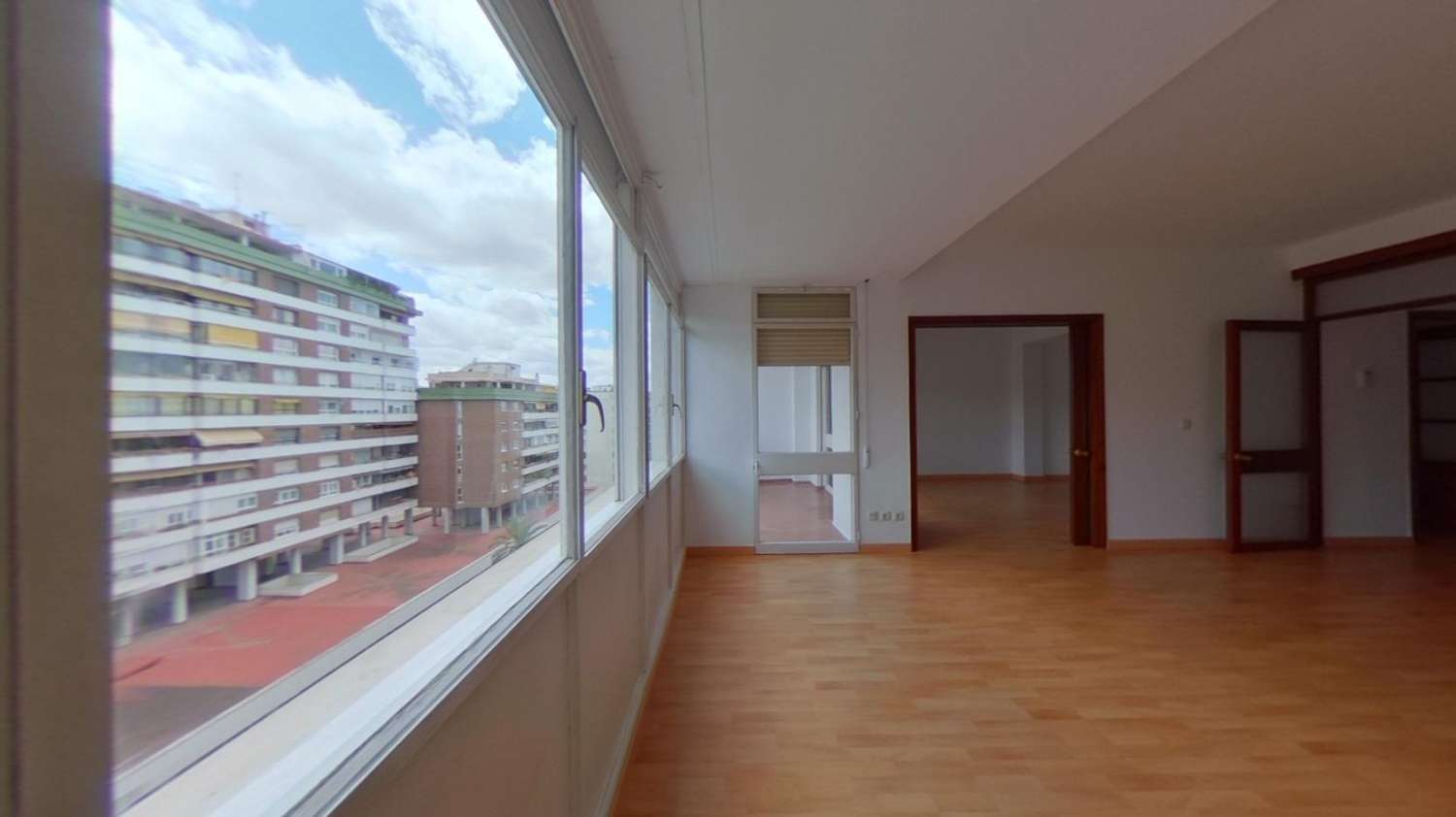 PISO EN VENTA EN SEVILLA - LOS REMEDIOS