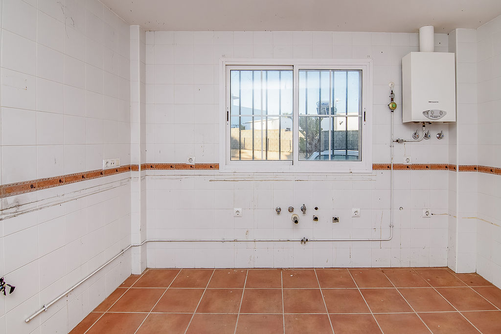 VIVIENDA A LA VENTA AGRAVADO CON CARGAS