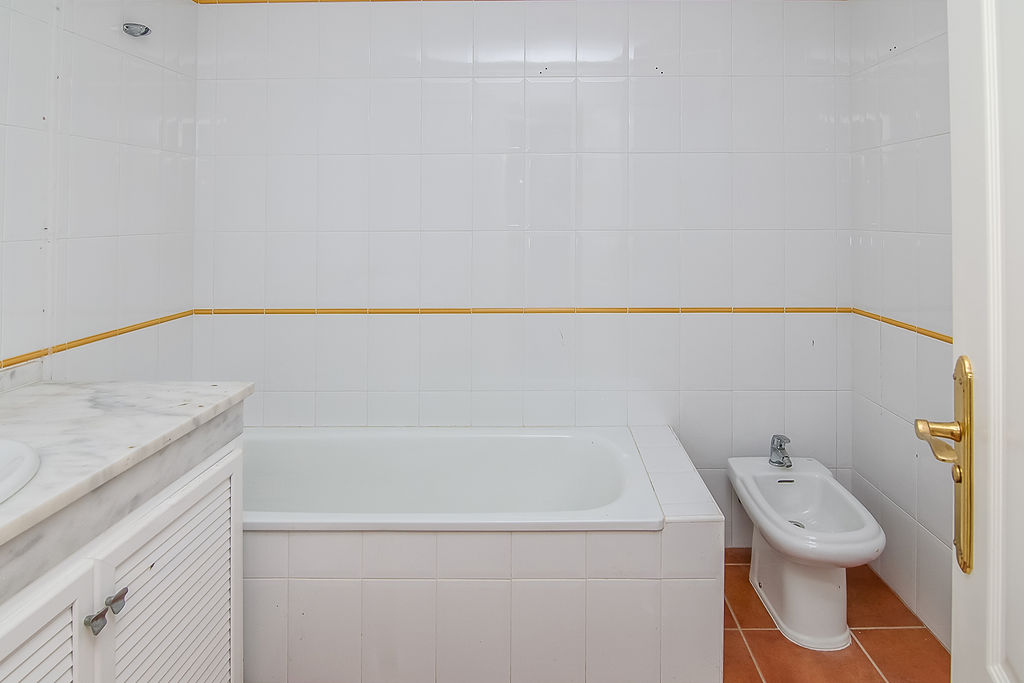 VIVIENDA A LA VENTA AGRAVADO CON CARGAS