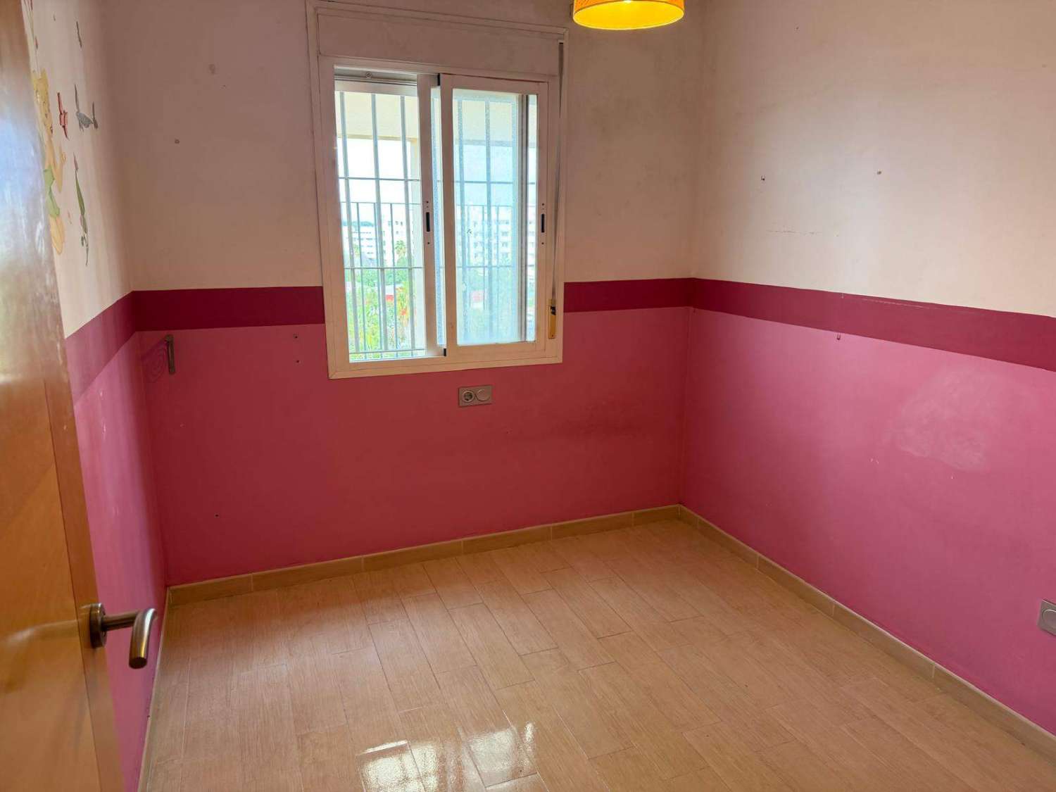 PISO EN VENTA ZONA CARREFOUR NORTE AVDA DE EUROPA