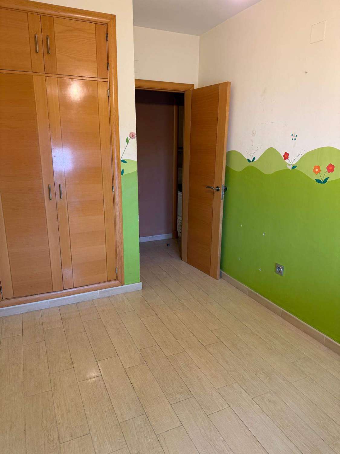 PISO EN VENTA ZONA CARREFOUR NORTE AVDA DE EUROPA